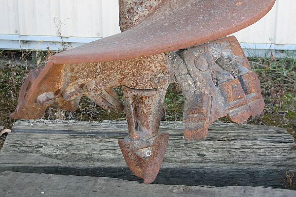 rusted wood cutting machinery 